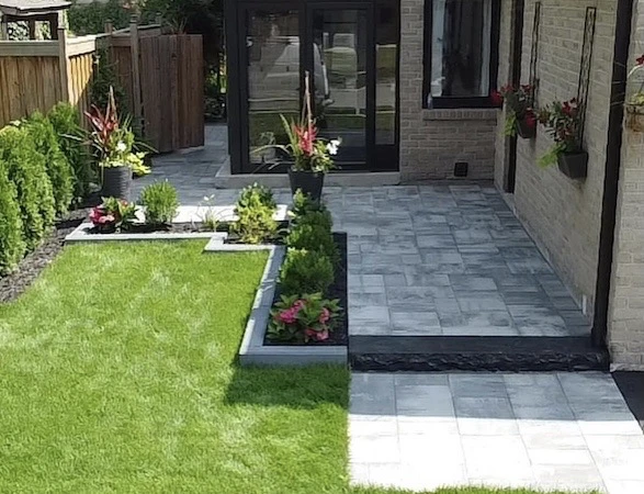 Interlock walkway with step made of natural stone in Oshawa, Ontario