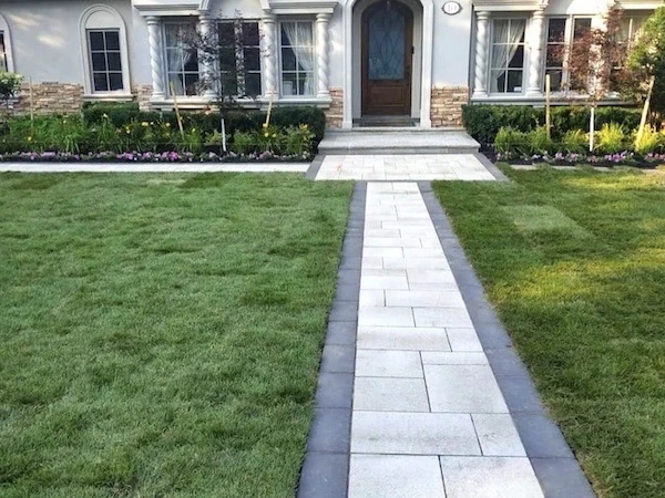 Interlock walkway with black border in Newmarket, Ontario